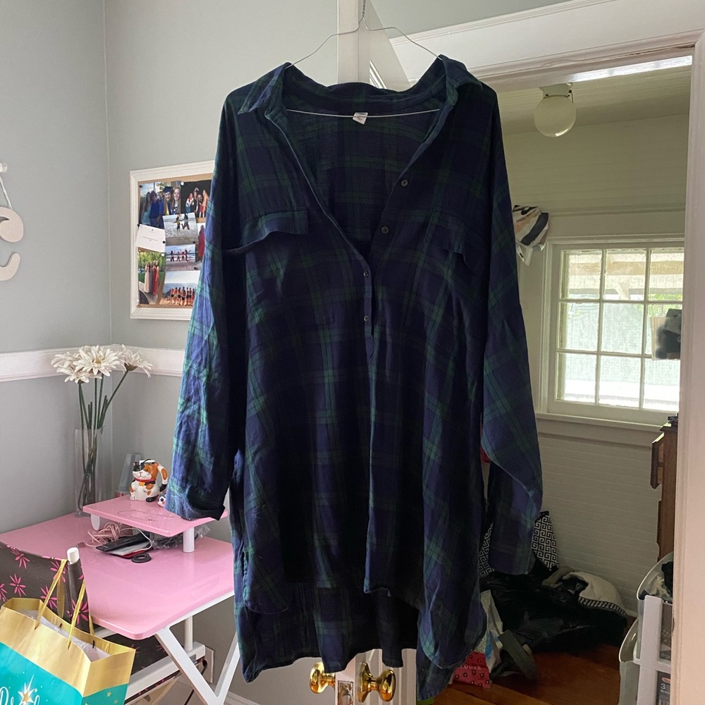 Old Navy blue and green flannel